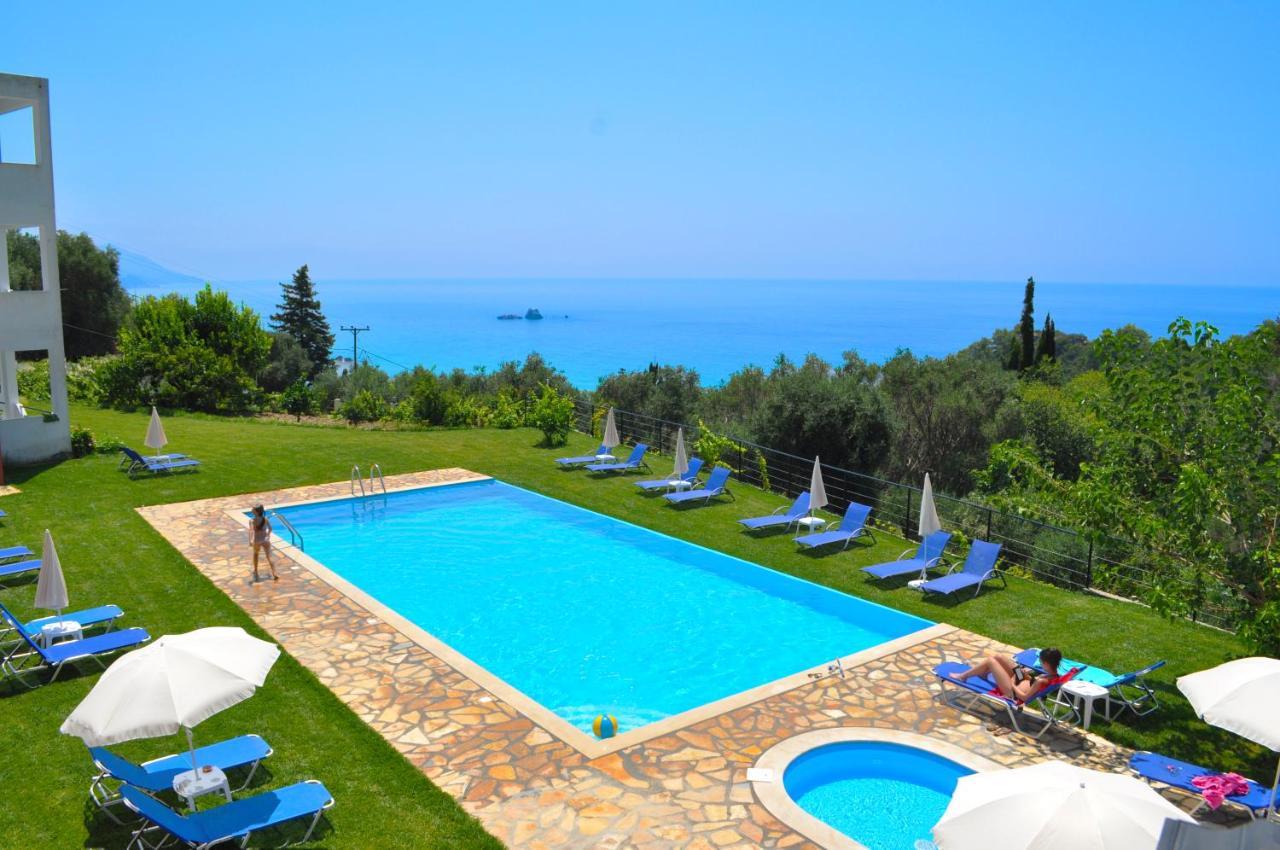 Luxury Loft Apartment With Pool - Pelekas Beach, Corfu Exterior foto